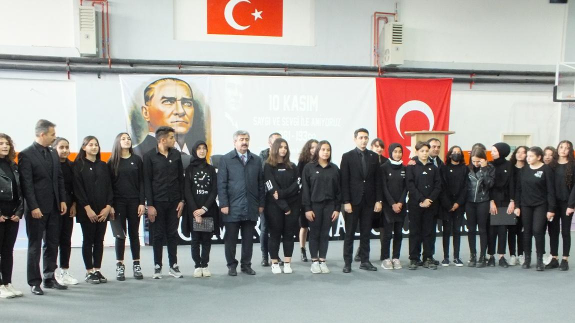 10 Kasım Mustafa Kemal ATATÜRK'ü Anma Programı Okulumuzun Spor Salonunda Yapılmıştır